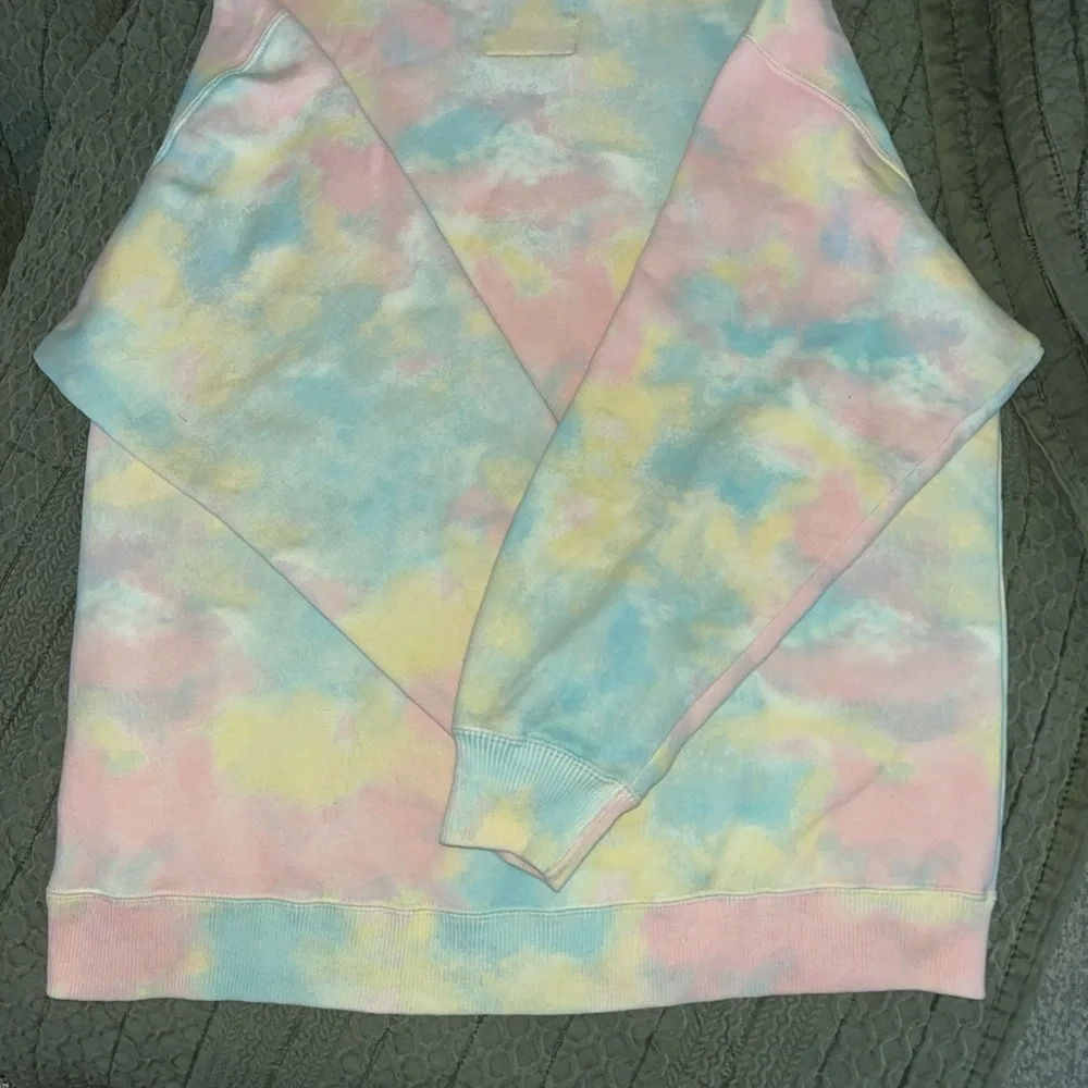 Hollister Malibu California Pastel Tie-Dye Sweatshirt - Picture 5 of 5